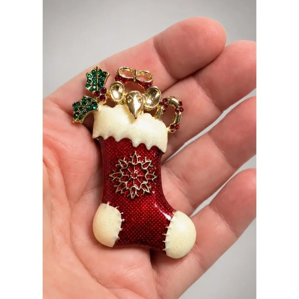 Liz Claiborne Christmas Brooch Pin Enamel Rhinestones Stocking Mouse LC 2.25 In‎
